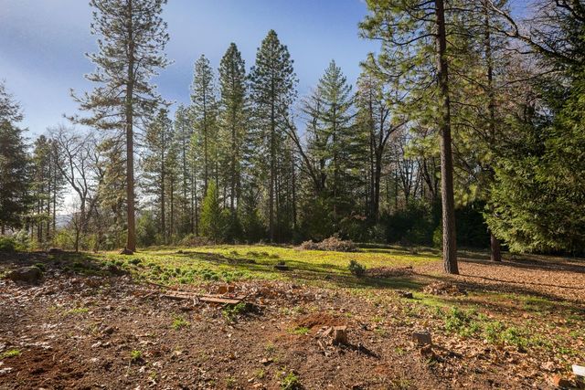 13971 Ryans Ranch Rd, Grass Valley, CA 95945