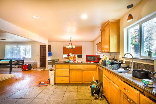 13971 Ryans Ranch Rd, Grass Valley, CA 95945