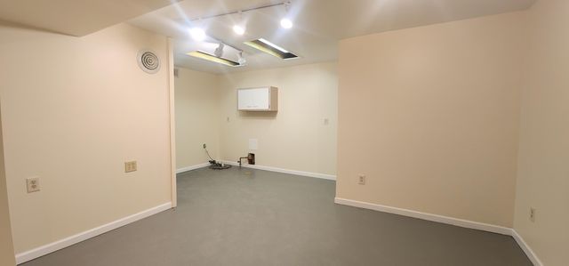 7944 Thornhill Drive, Ypsilanti, MI 48197
