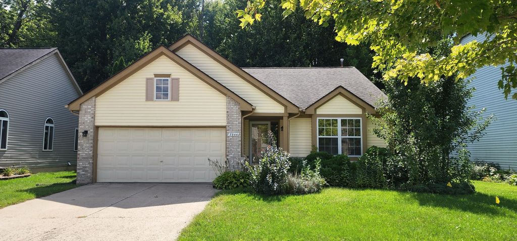 7944 Thornhill Drive, Ypsilanti, MI 48197
