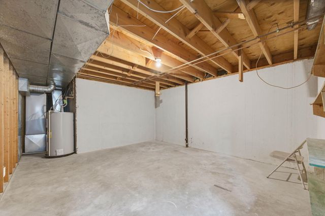 2540 N Claiborn Cir, Wichita, KS 67226