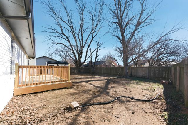 2540 N Claiborn Cir, Wichita, KS 67226