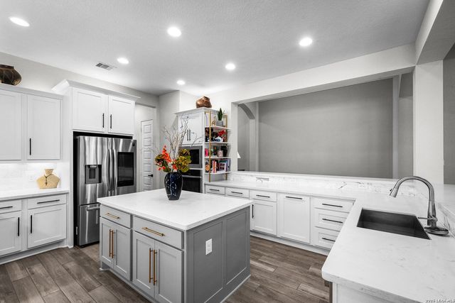 1185 Waddie Way, New Braunfels, TX 78132
