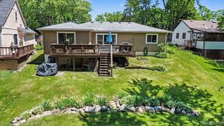 9567 Susin Lane, Springfield Charter Township, MI 48348
