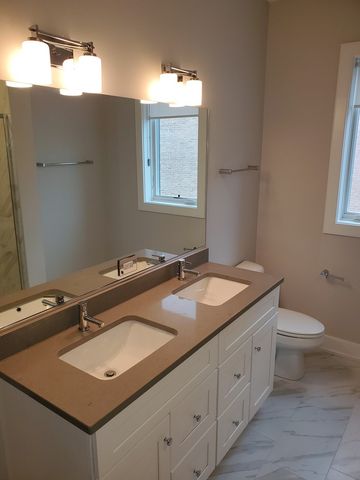 2534 N HARLEM Avenue 303, Elmwood Park, IL 60707