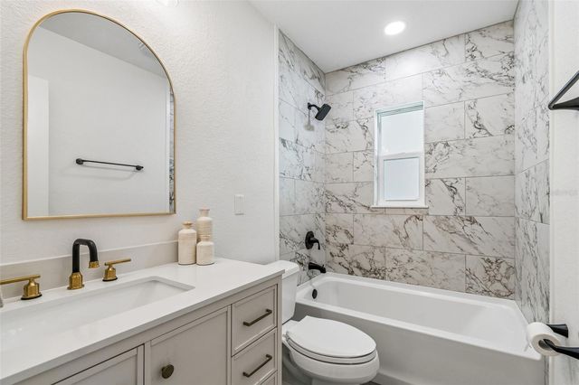 2844 30TH AVENUE N, St Petersburg, FL 33713