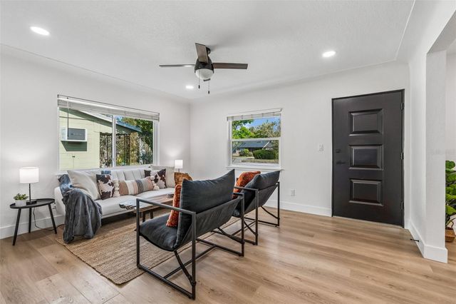 2844 30TH AVENUE N, St Petersburg, FL 33713