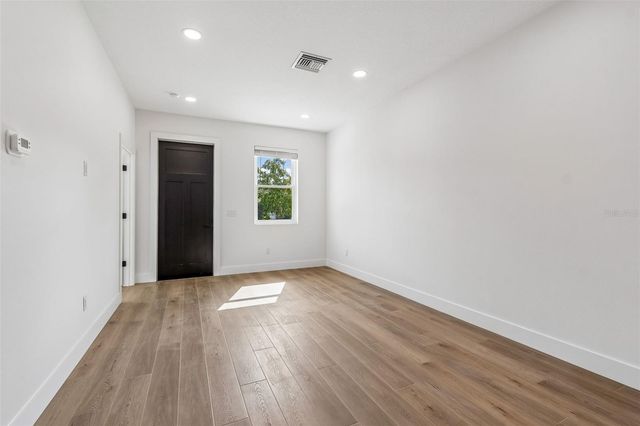 2844 30TH AVENUE N, St Petersburg, FL 33713