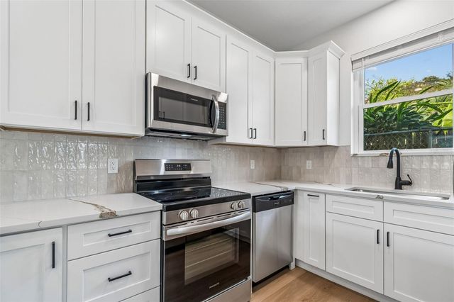 2844 30TH AVENUE N, St Petersburg, FL 33713