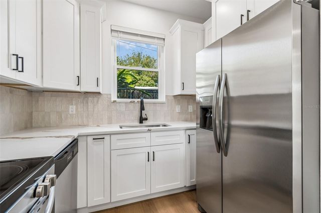 2844 30TH AVENUE N, St Petersburg, FL 33713