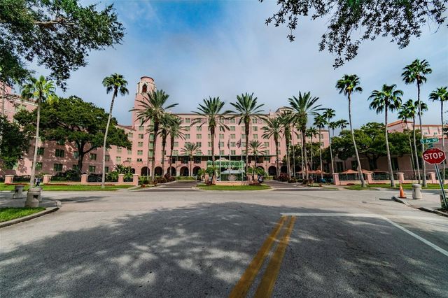 2844 30TH AVENUE N, St Petersburg, FL 33713