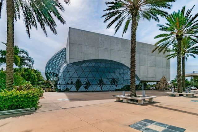 2844 30TH AVENUE N, St Petersburg, FL 33713