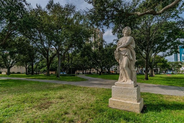 2844 30TH AVENUE N, St Petersburg, FL 33713