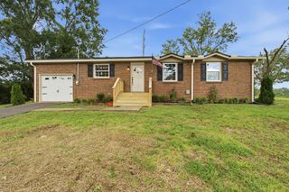 230 S Valley Rd, Hendersonville, TN 37075