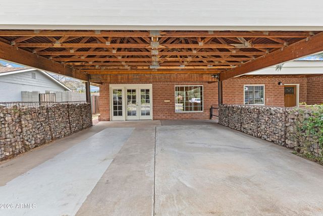 4213 E LEWIS Avenue, Phoenix, AZ 85008