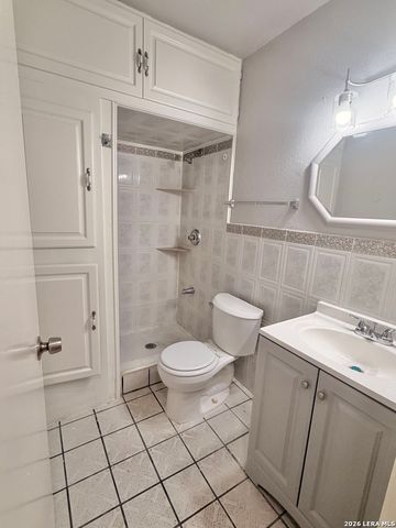 838 Big Sky Dr, San Antonio, TX 78245