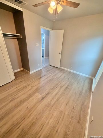 838 Big Sky Dr, San Antonio, TX 78245