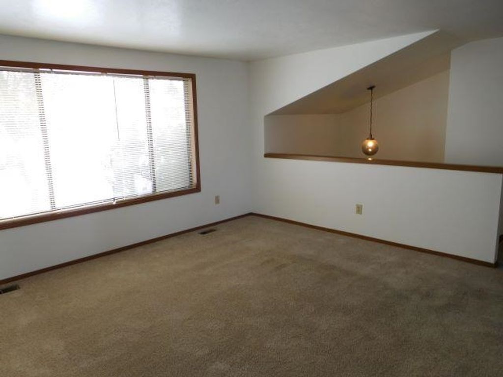 820 S Calvin Rd, Spokane Valley, WA 99037 photo 4
