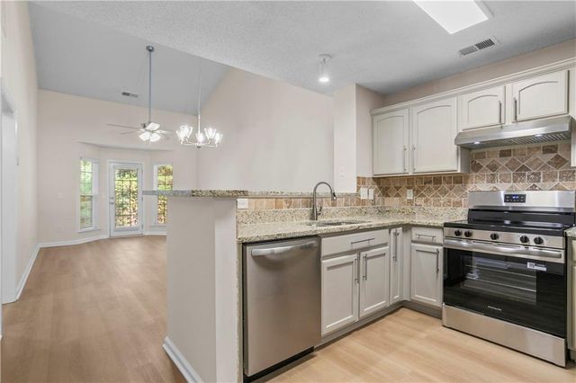 184 DARBYS CROSSING Court, Hiram, GA 30141