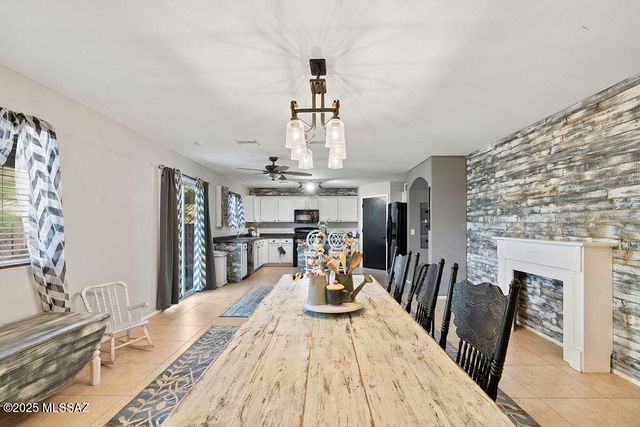 4021 E Lushfield Drive, Tucson, AZ 85756