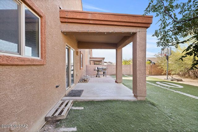 4021 E Lushfield Drive, Tucson, AZ 85756