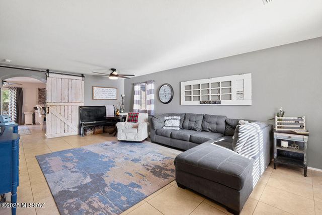 4021 E Lushfield Drive, Tucson, AZ 85756