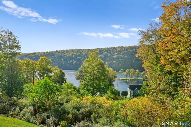 128 Carmen Hill Road, New Milford, CT 06776