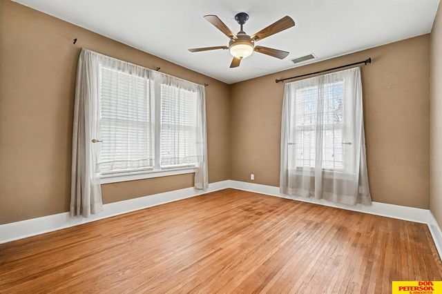 1210 N Broad Street, Fremont, NE 68025