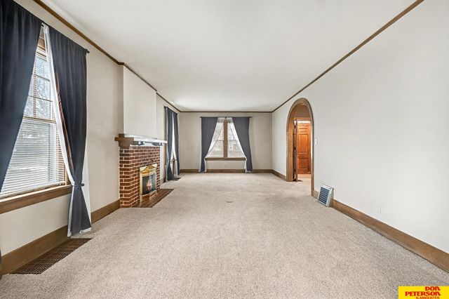 1210 N Broad Street, Fremont, NE 68025