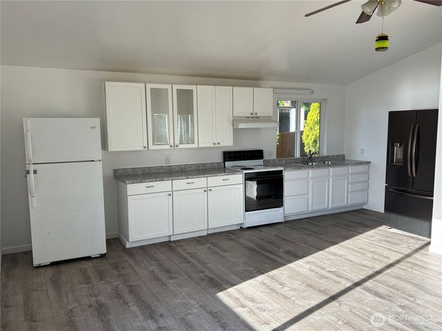 3410 E State Route 302, Belfair, WA 98528