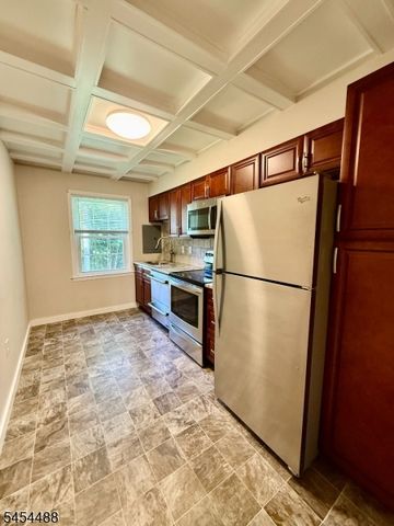 132 Claremont Rd 7B, Bernardsville Boro, NJ 07924