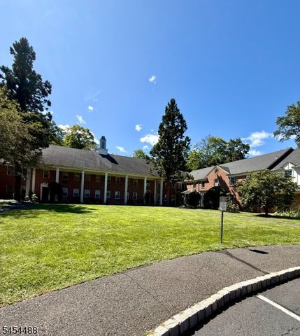 132 Claremont Rd 7B, Bernardsville Boro, NJ 07924