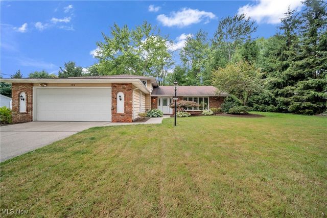 5910 Som Center Road, Solon, OH 44139