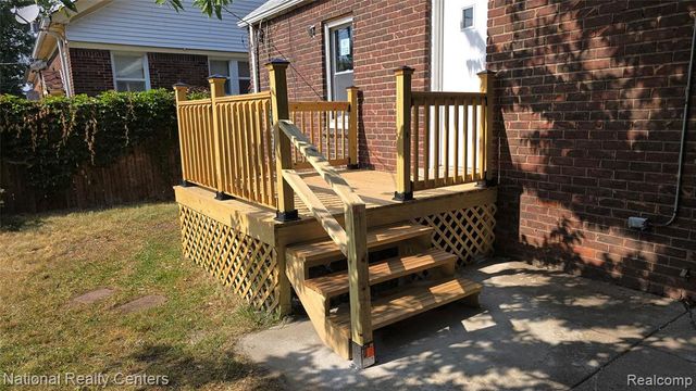 241 Eastlawn Street, Detroit, MI 48215