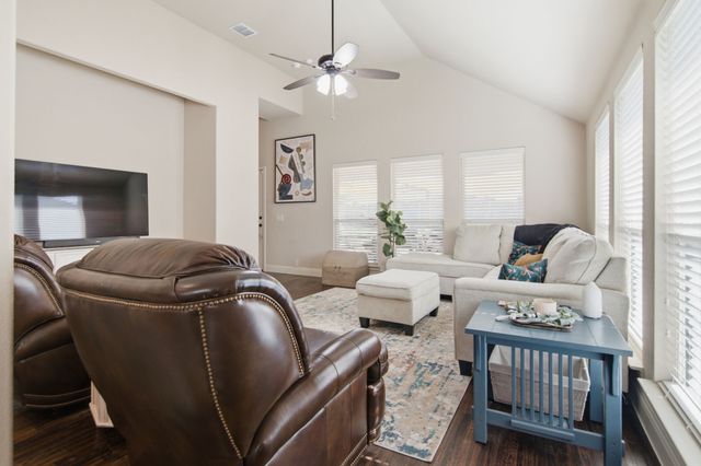 212 Spruce Valley Drive, Justin, TX 76247