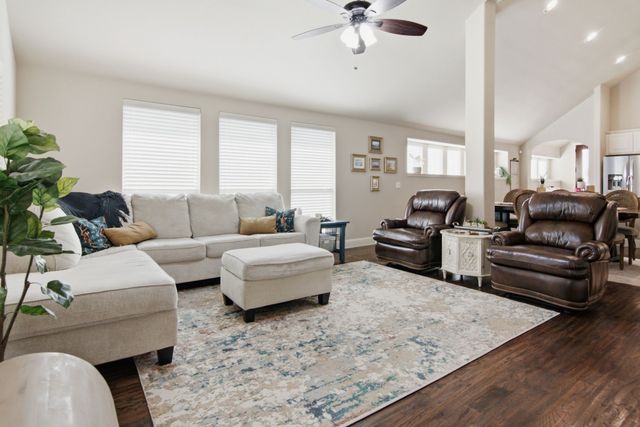 212 Spruce Valley Drive, Justin, TX 76247