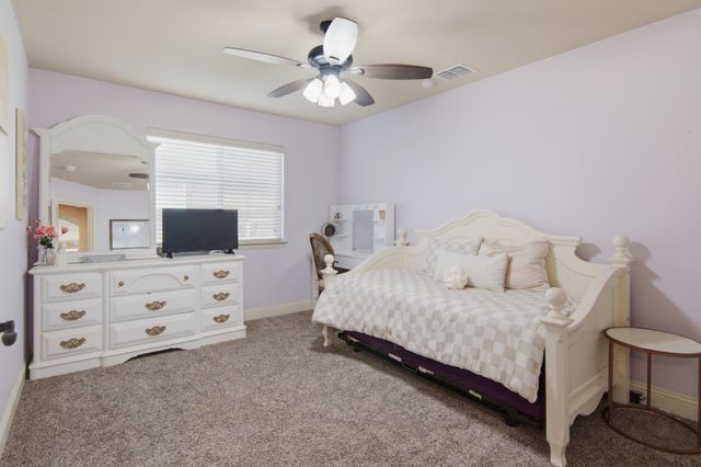 212 Spruce Valley Drive, Justin, TX 76247