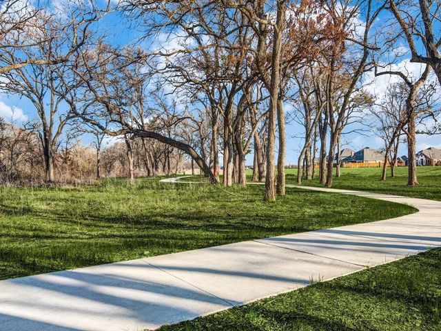 212 Spruce Valley Drive, Justin, TX 76247