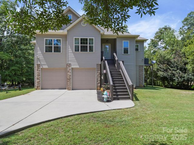 2051 Great North Road, Winnsboro, SC 29180