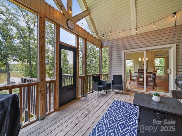 2051 Great North Road, Winnsboro, SC 29180