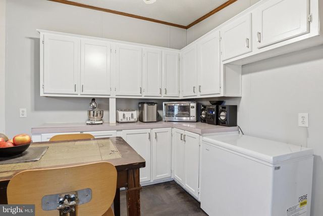 156 LINDA DR, New Oxford, PA 17350
