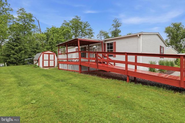 156 LINDA DR, New Oxford, PA 17350