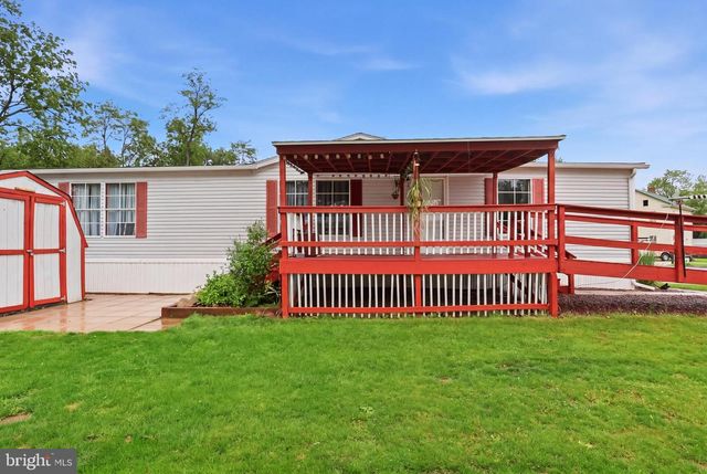 156 LINDA DR, New Oxford, PA 17350