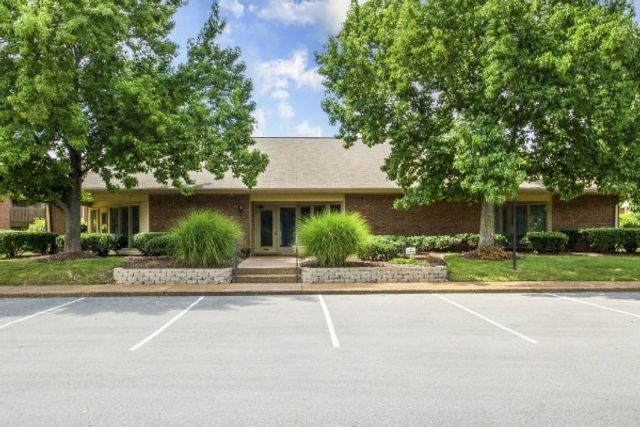 349 Westfield Dr, Nashville, TN 37221