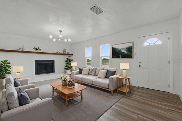 8812 OAKWOOD DRIVE, Lake Wales, FL 33898