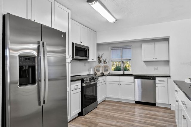 8812 OAKWOOD DRIVE, Lake Wales, FL 33898