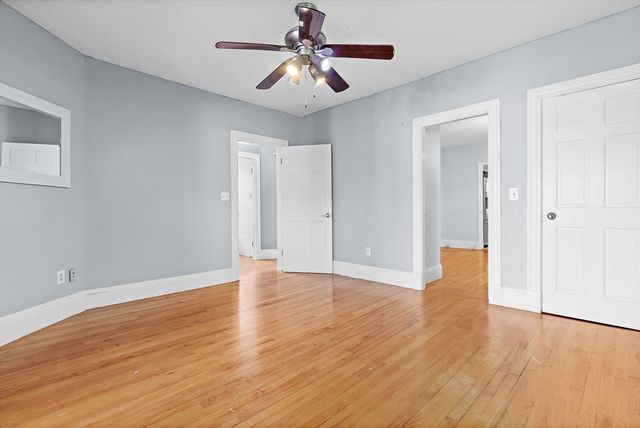 9 Romsey St 3, Boston, MA 02125