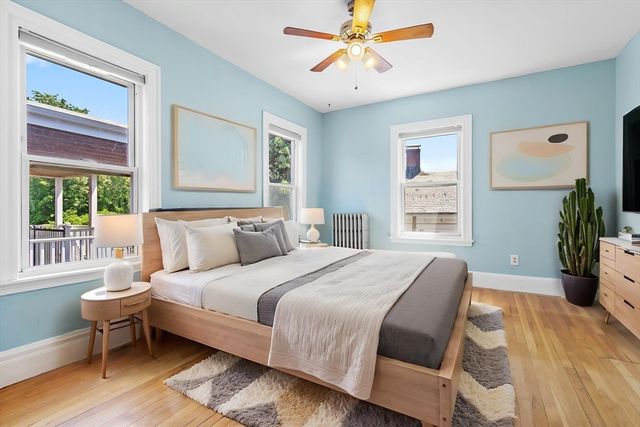 9 Romsey St 3, Boston, MA 02125
