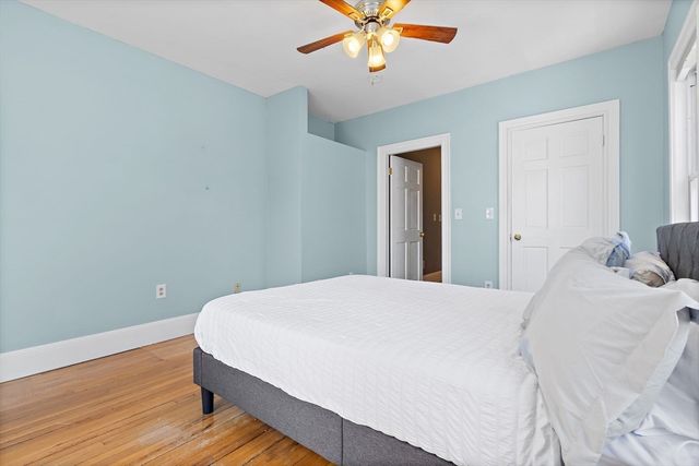 9 Romsey St 3, Boston, MA 02125