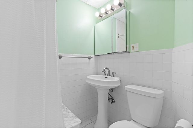 9 Romsey St 3, Boston, MA 02125